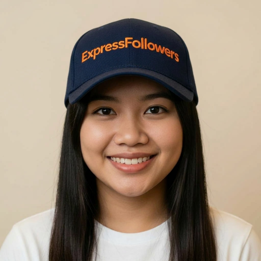 Rhea Rogge – Kundendienstleiterin bei ExpressFollowers